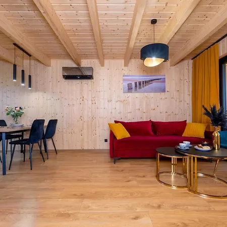 Zlota Palma -domki Caloroczne Nad Morzem 롯지